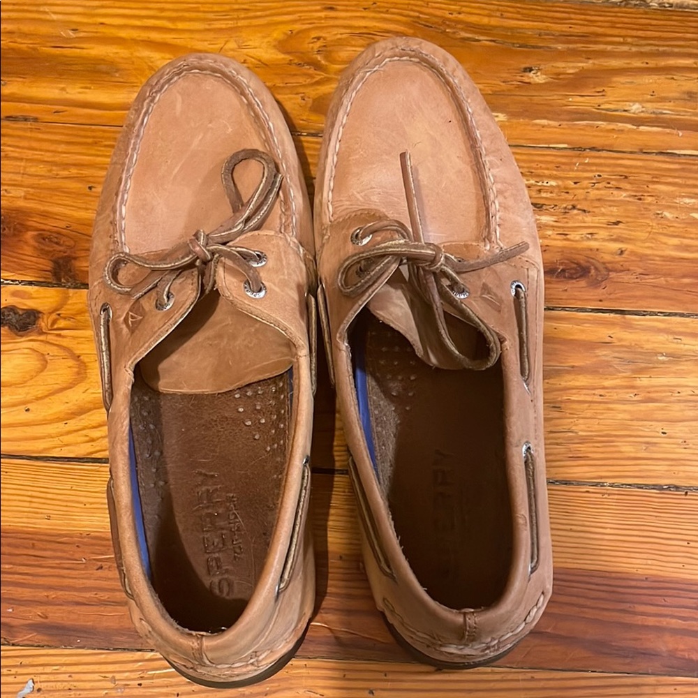 Sperry Tan Boat Shoes with Moccasin Construction